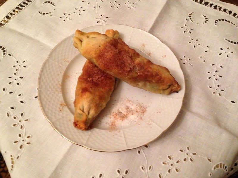 Boumparia aus Megara (Spinatblätterteigrollen)