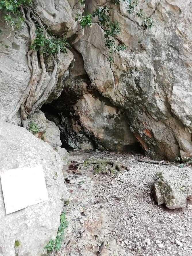 Cave Panos in Parnitha