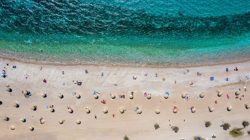 Blue Flags 2024: 17 beaches and 5 marinas rank top of the list in Attica!