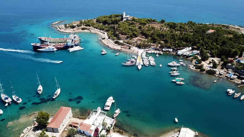 Kouzounos Beach