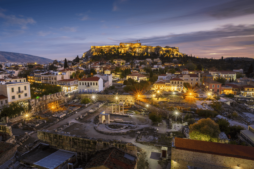 Athen bei Nacht: Verführerisch und abenteuerlich