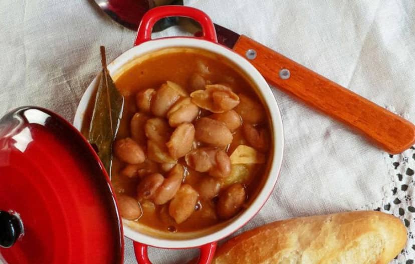 Broad beans stifado