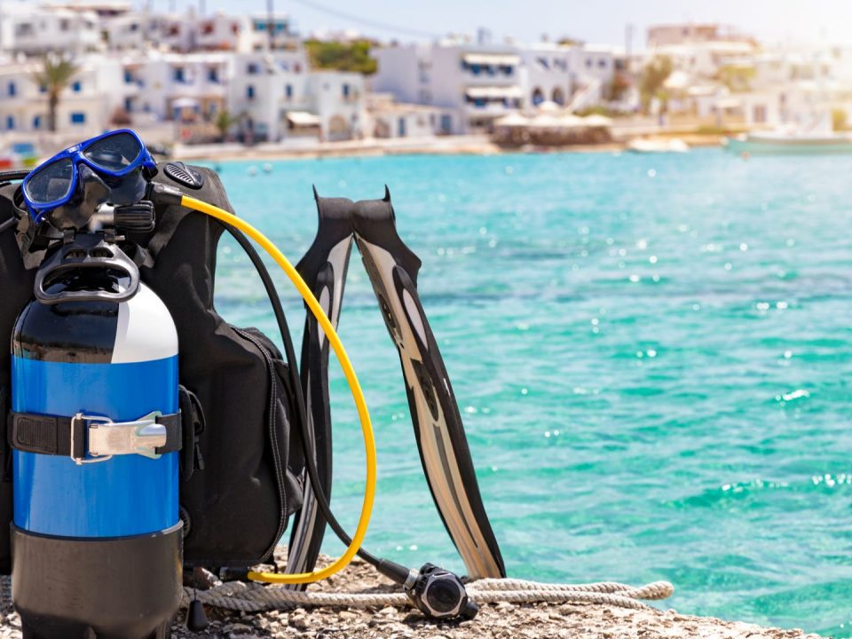 Scuba diving equipment