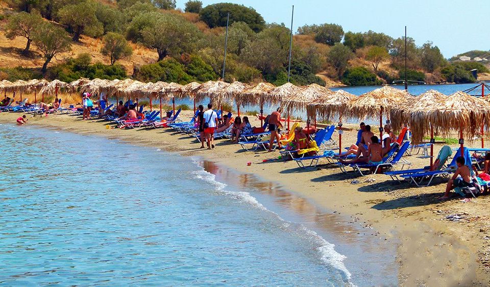 beach, sea, umbrellas, vacationers, Poros, Aliki