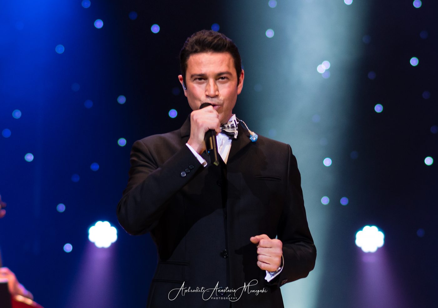 XRISTOUGENNA_STO_MEGARO_Marios_Frangoulis