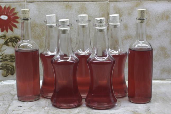 pomegranate-liqueur-Athens