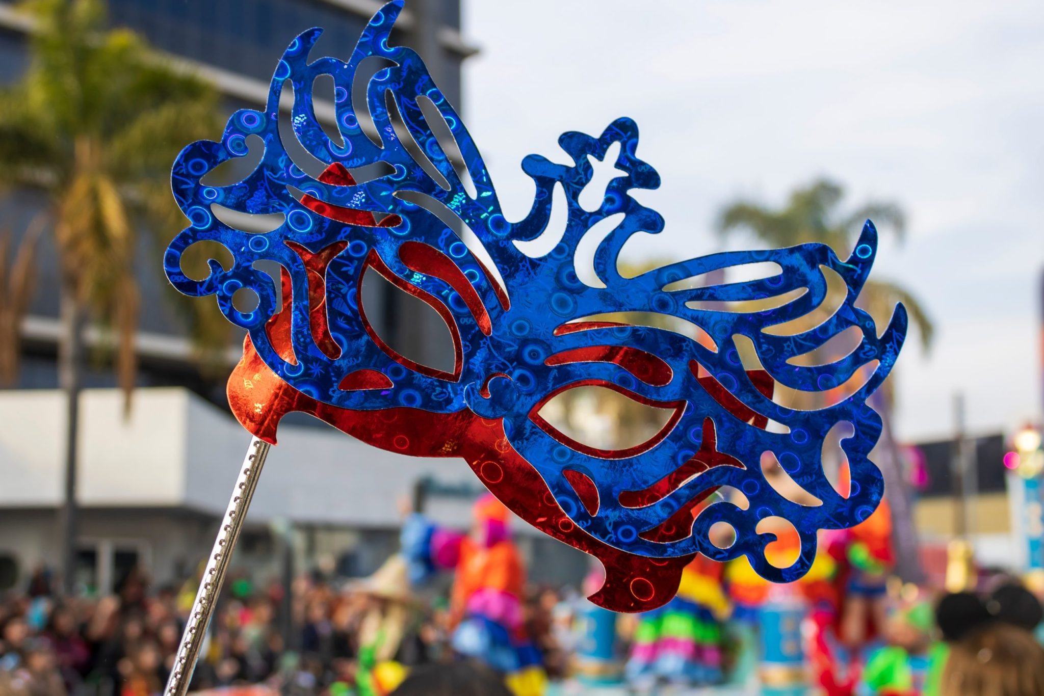 Carnival,Mask,In,Front,Of,The,Street,During,Carnival,Parade,